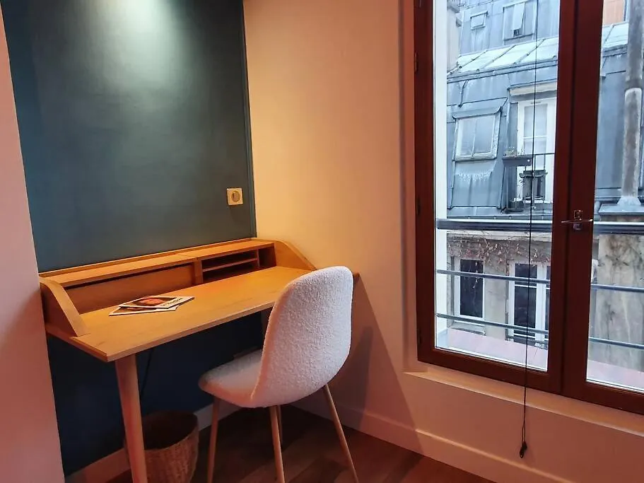 Love Week In Paris, 2 Pieces Hyper-Centre Parisien Apartment